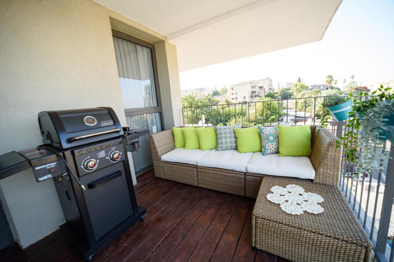 Yalarent Migdalor Boutique Apartments With Sea Views Тиберия Екстериор снимка