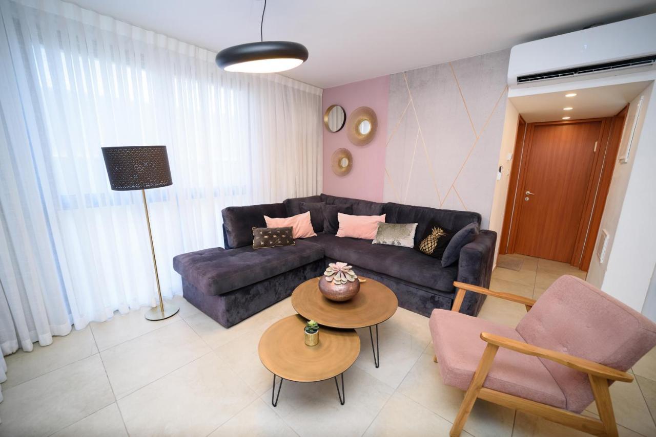 Yalarent Migdalor Boutique Apartments With Sea Views Тиберия Екстериор снимка