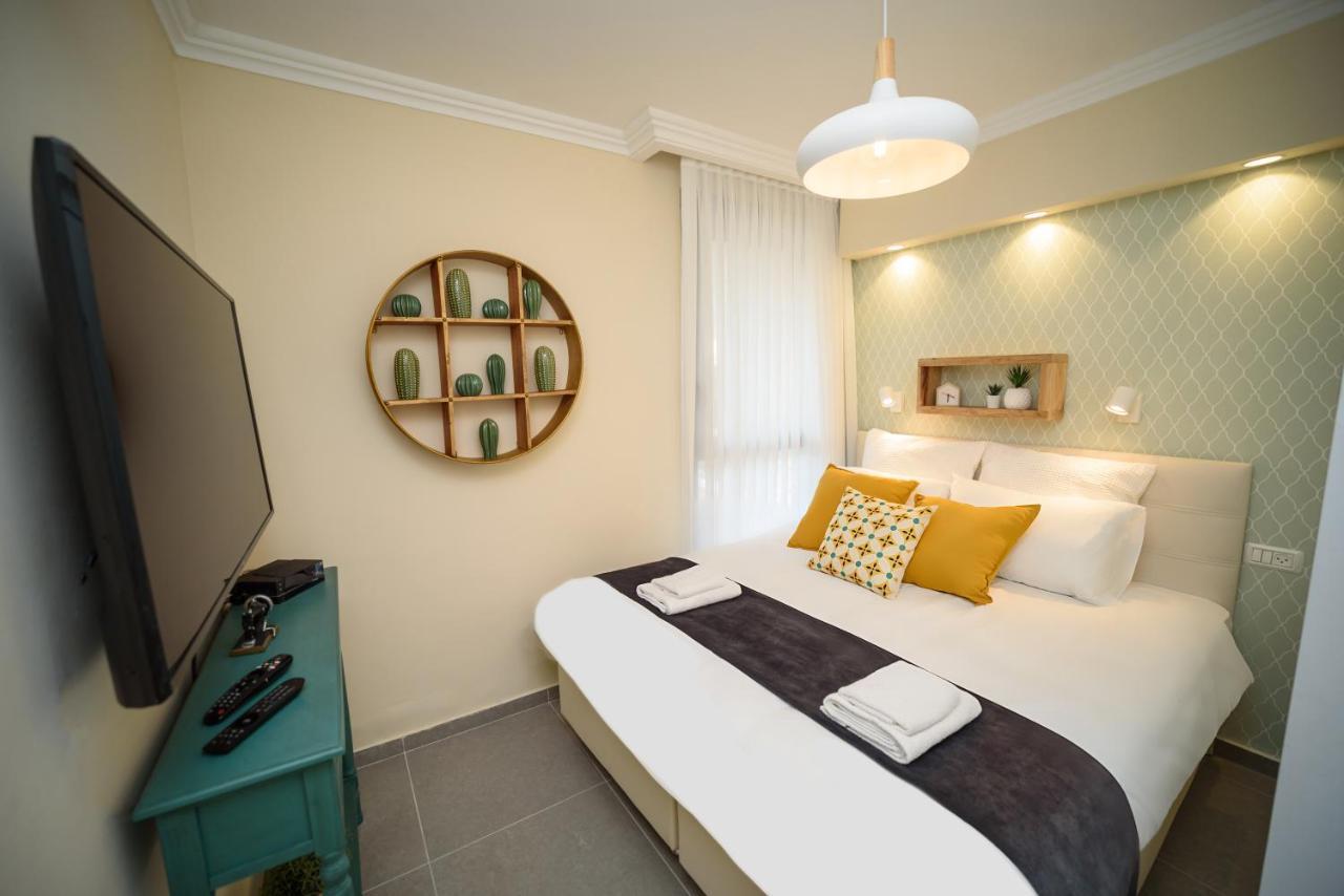 Yalarent Migdalor Boutique Apartments With Sea Views Тиберия Екстериор снимка