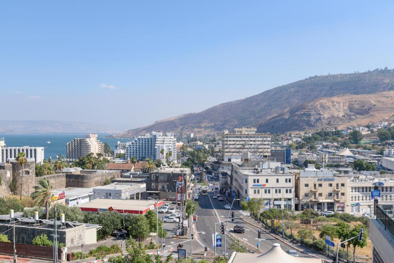 Yalarent Migdalor Boutique Apartments With Sea Views Тиберия Екстериор снимка