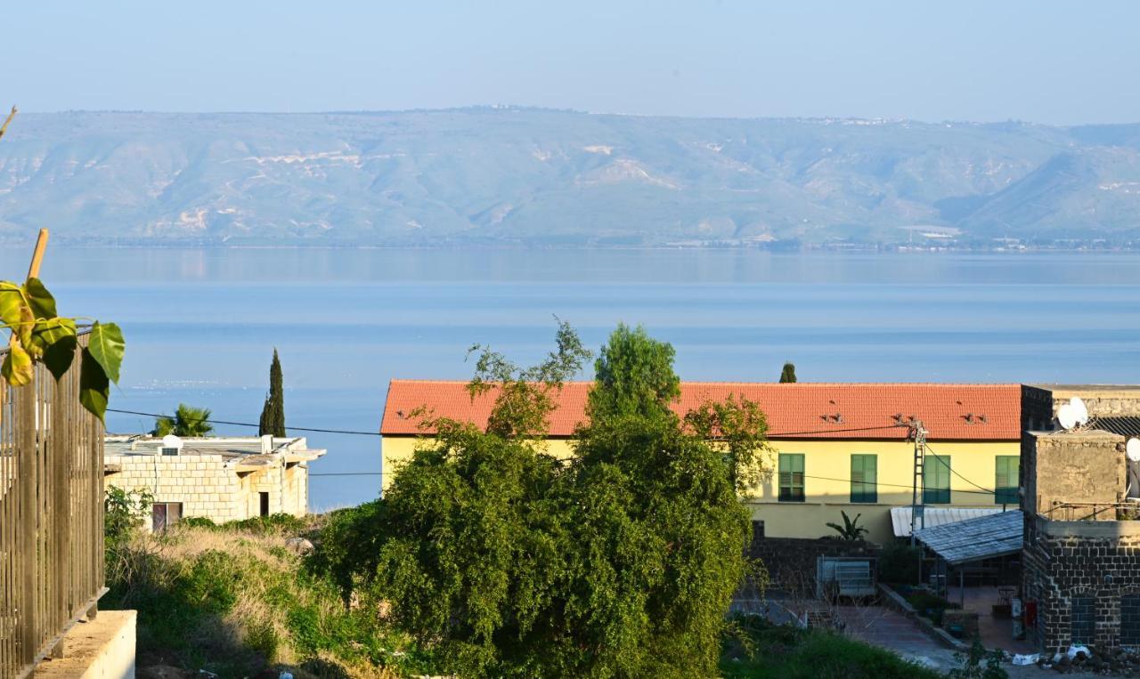 Yalarent Migdalor Boutique Apartments With Sea Views Тиберия Екстериор снимка