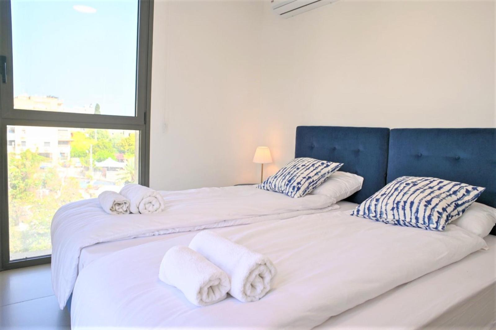 Yalarent Migdalor Boutique Apartments With Sea Views Тиберия Екстериор снимка