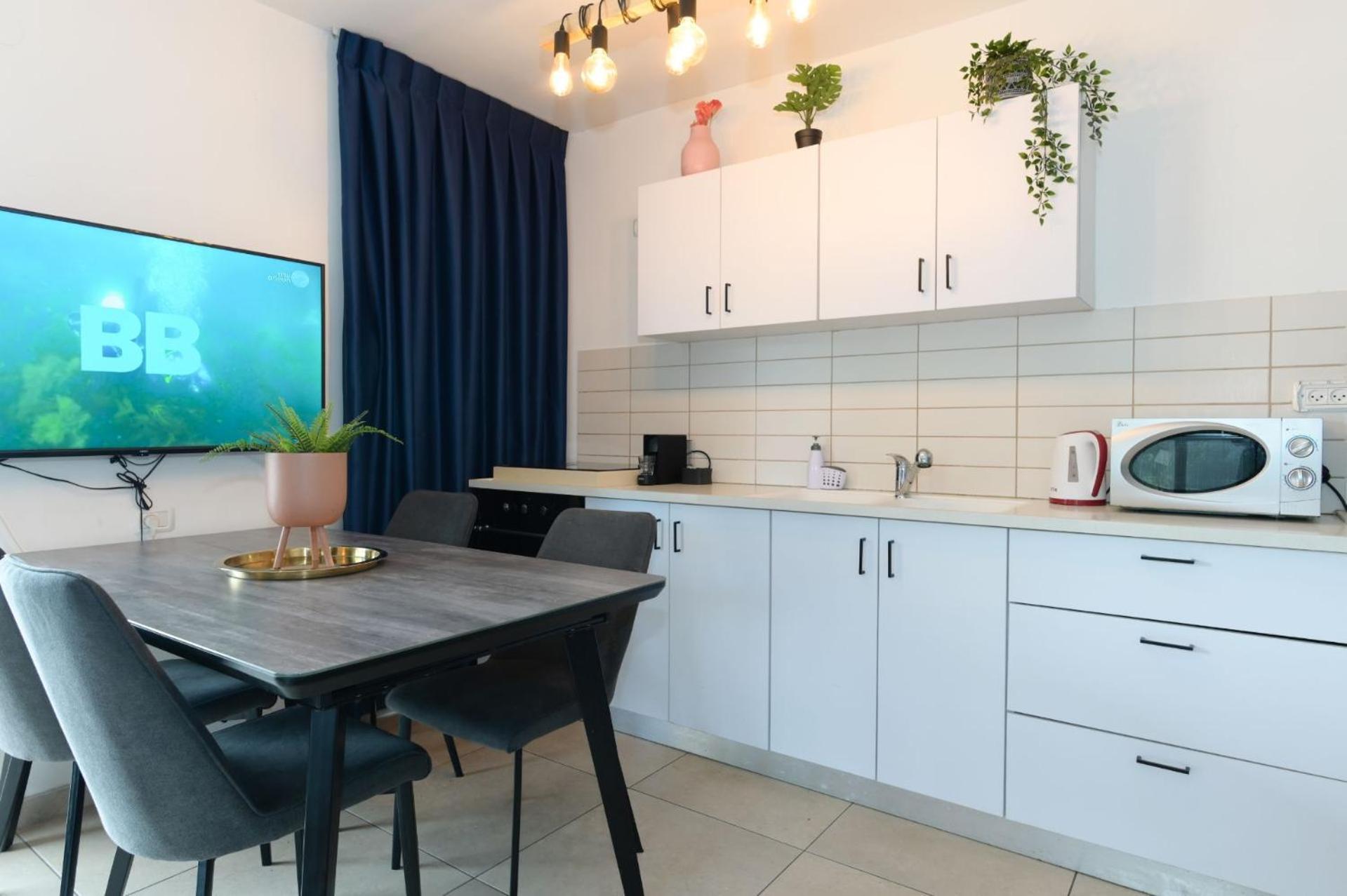Yalarent Migdalor Boutique Apartments With Sea Views Тиберия Екстериор снимка
